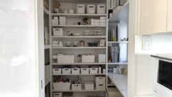 50代、この10年で「やめてラクになった」家事や片付けの思い込み3つ。キッチンリセットは翌朝でもいい